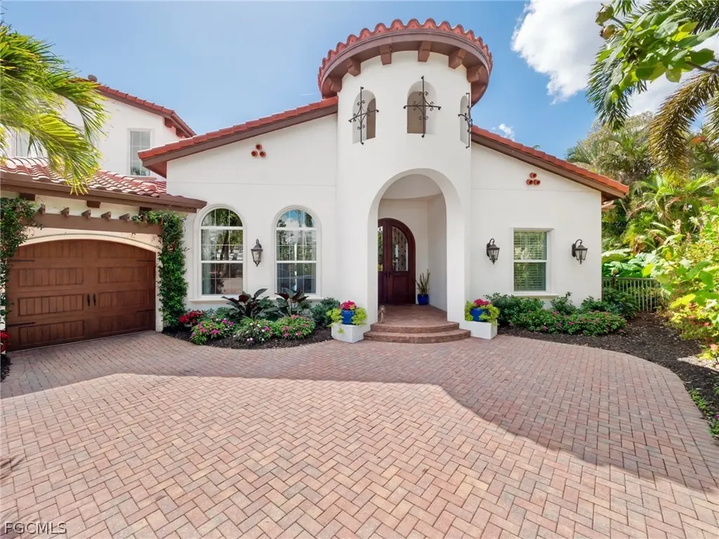 911 Aqua Lane Fort Myers FL 33919