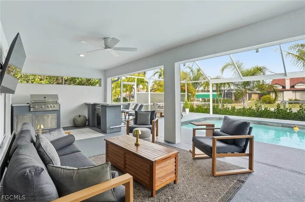 5227 SW 11th Place Cape Coral FL 33914