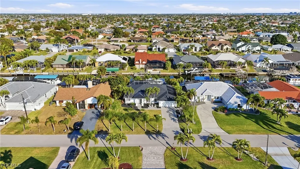5227 SW 11th Place Cape Coral FL 33914
