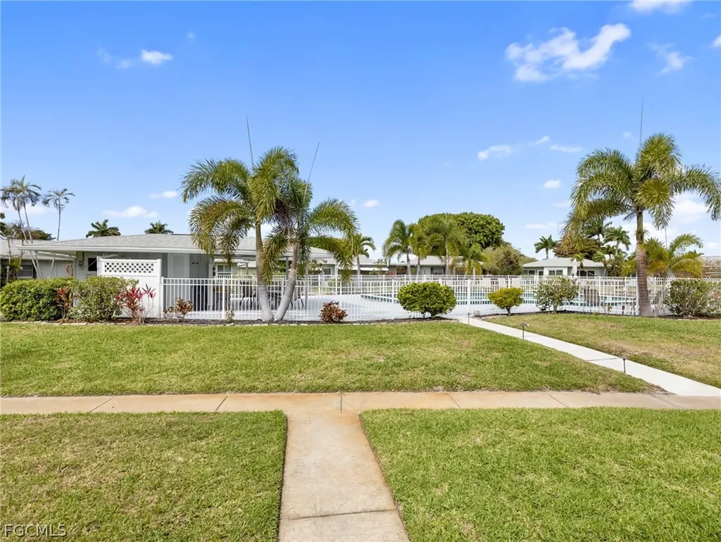 5560 Trellis Lane Fort Myers FL 33919