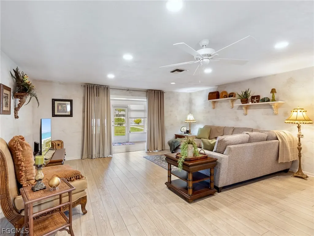 5560 Trellis Lane Fort Myers FL 33919