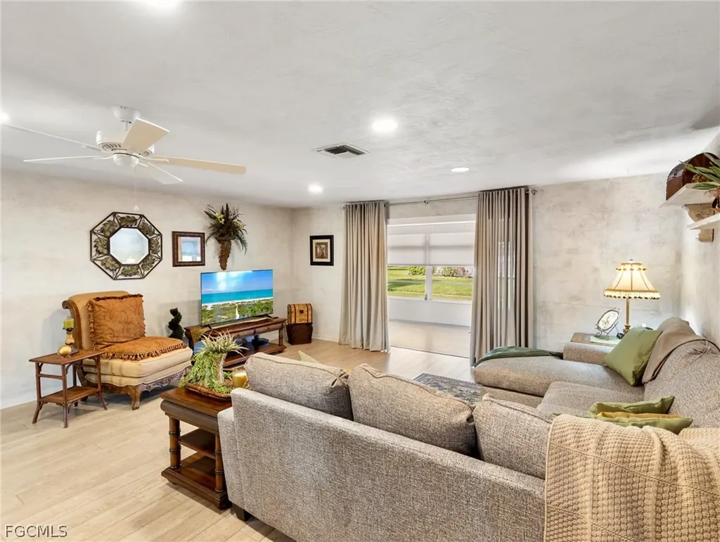 5560 Trellis Lane Fort Myers FL 33919