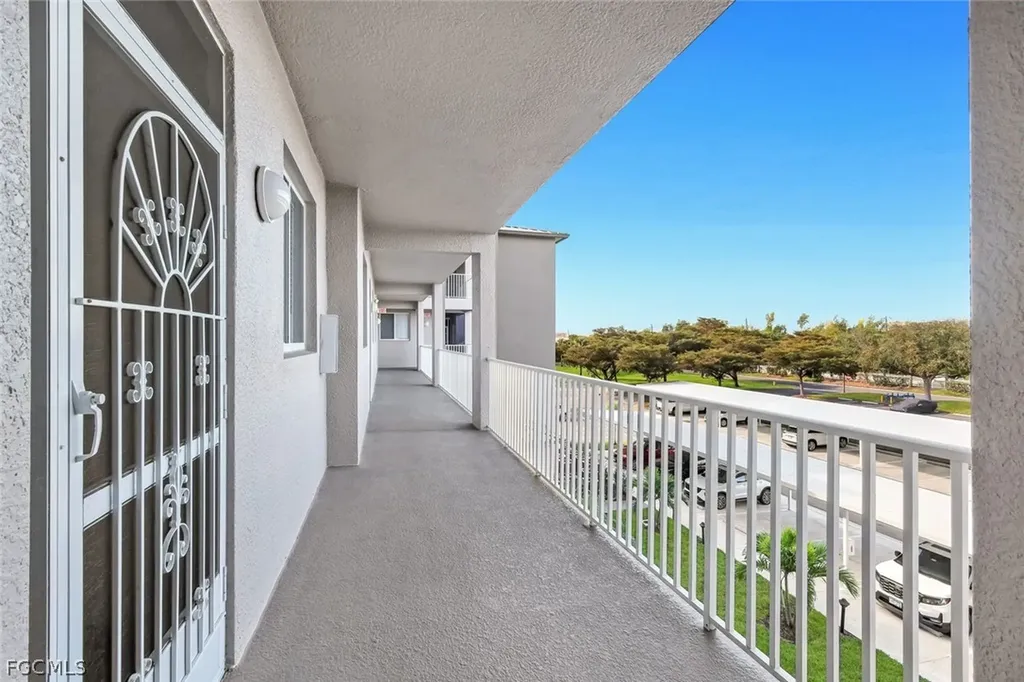 16575 Lake Circle Drive Fort Myers FL 33908