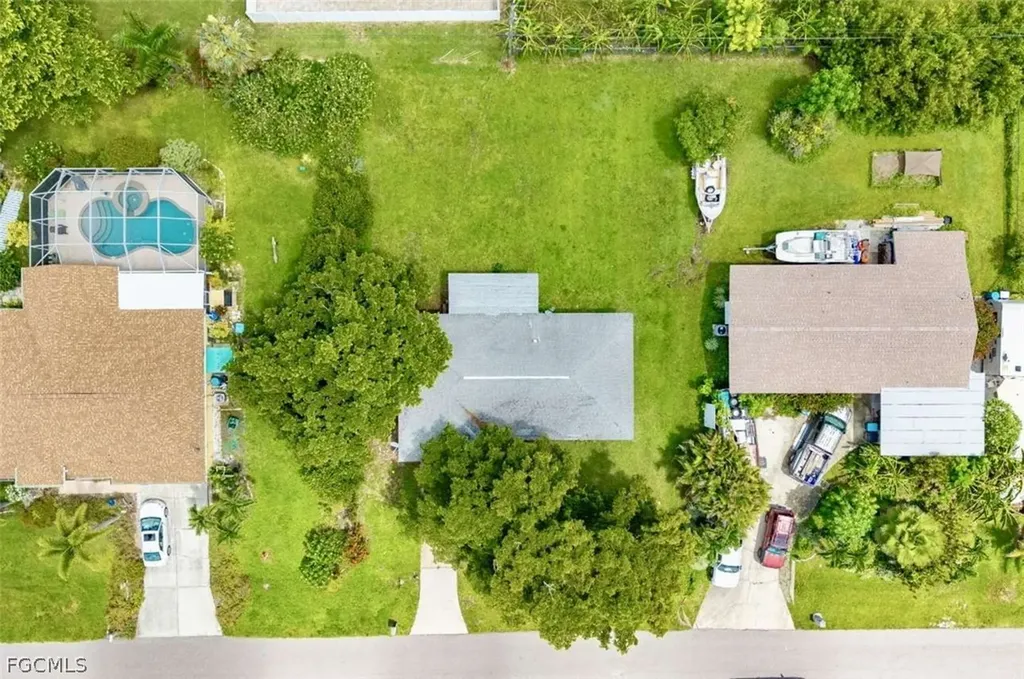 213 SE 47th Street Cape Coral FL 33904