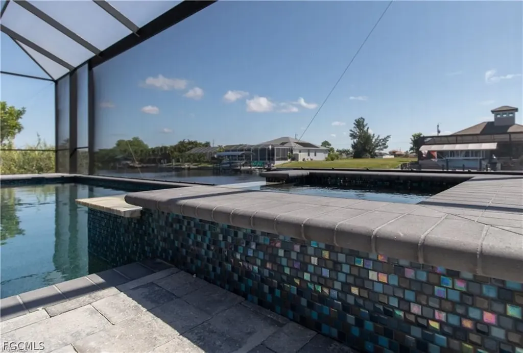 617 NW 39th Avenue Cape Coral FL 33993