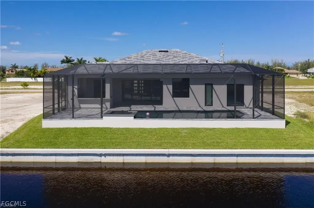 617 NW 39th Avenue Cape Coral FL 33993