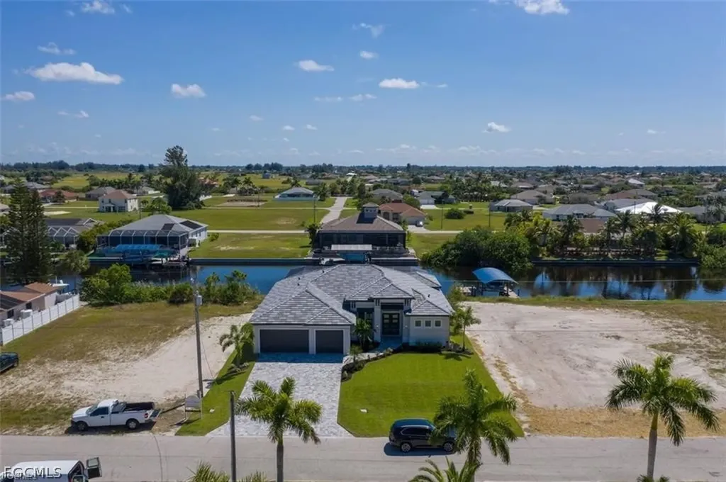 617 NW 39th Avenue Cape Coral FL 33993