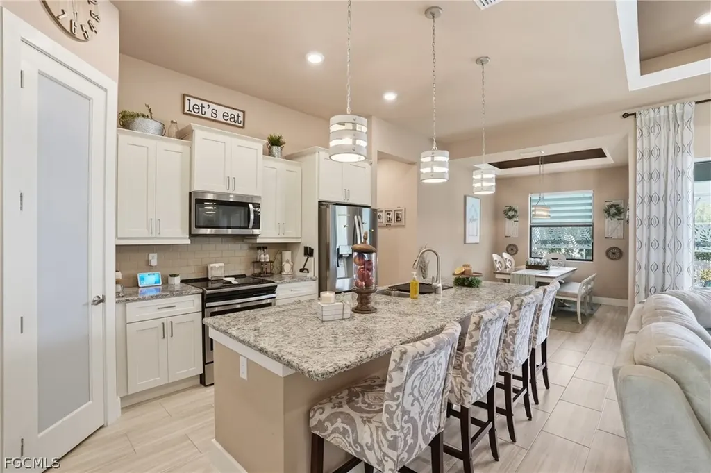 3401 NW 21st Street Cape Coral FL 33993