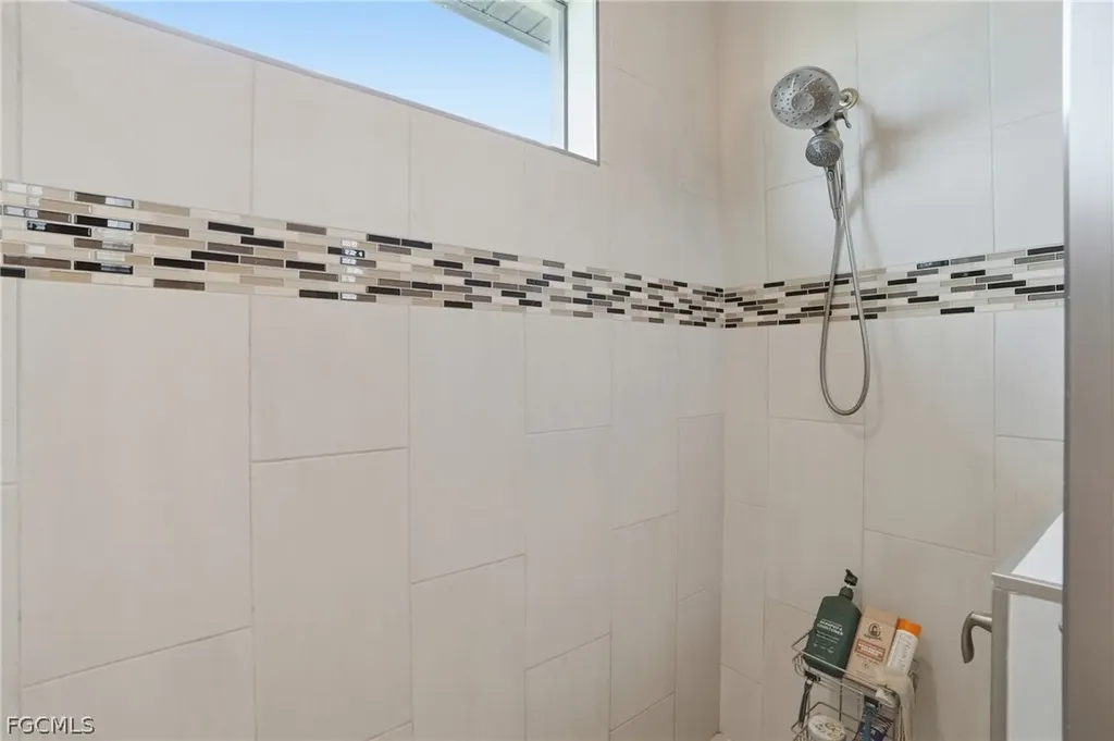 3401 NW 21st Street Cape Coral FL 33993