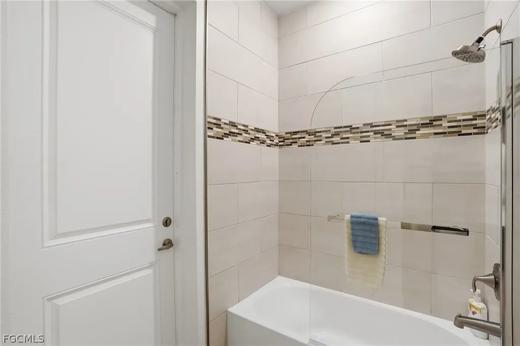 3401 NW 21st Street Cape Coral FL 33993