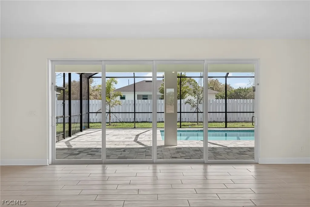 133 SW 9th Place Cape Coral FL 33991