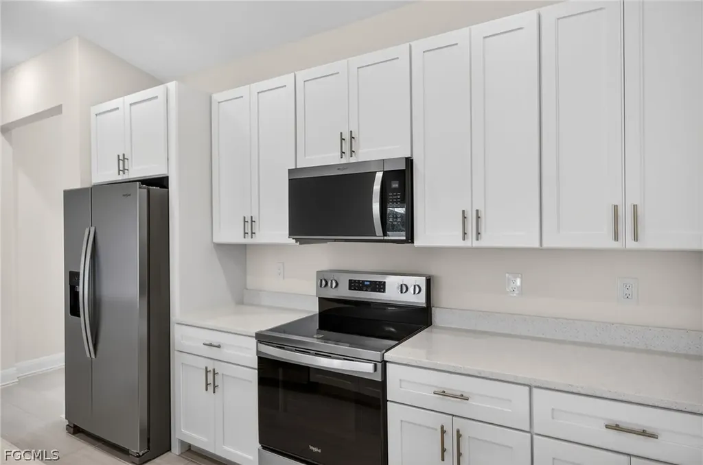 133 SW 9th Place Cape Coral FL 33991