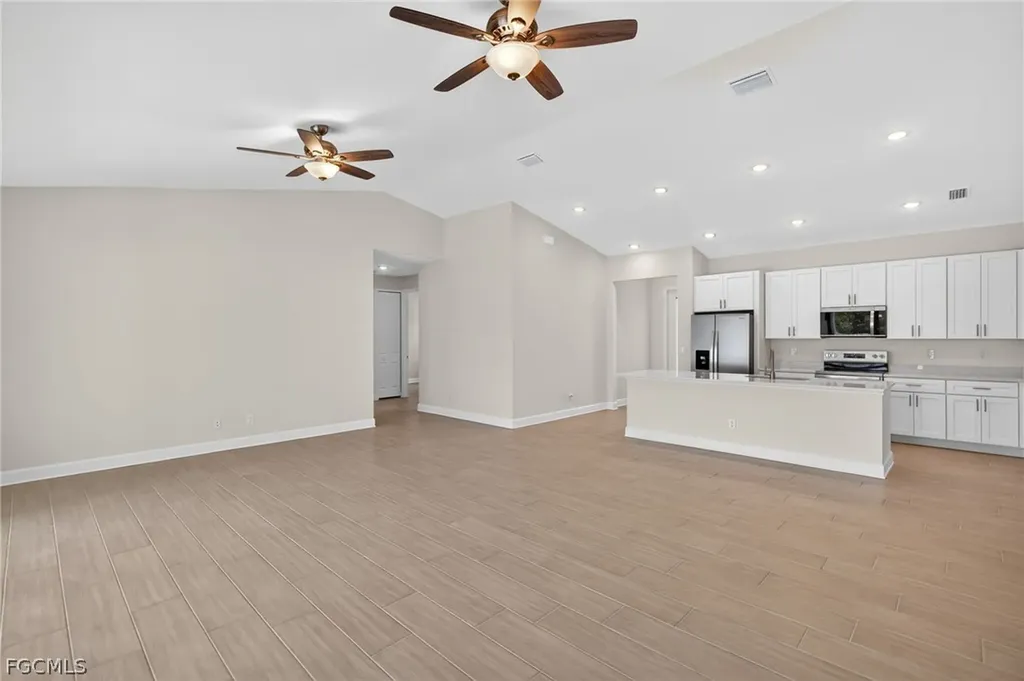 133 SW 9th Place Cape Coral FL 33991