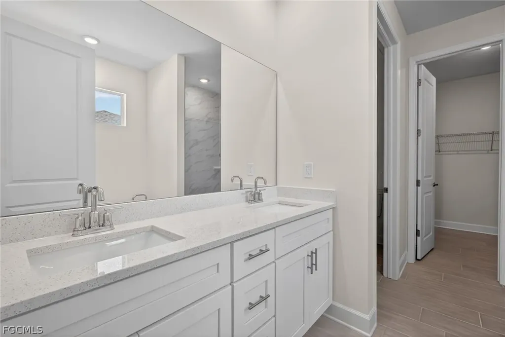 133 SW 9th Place Cape Coral FL 33991
