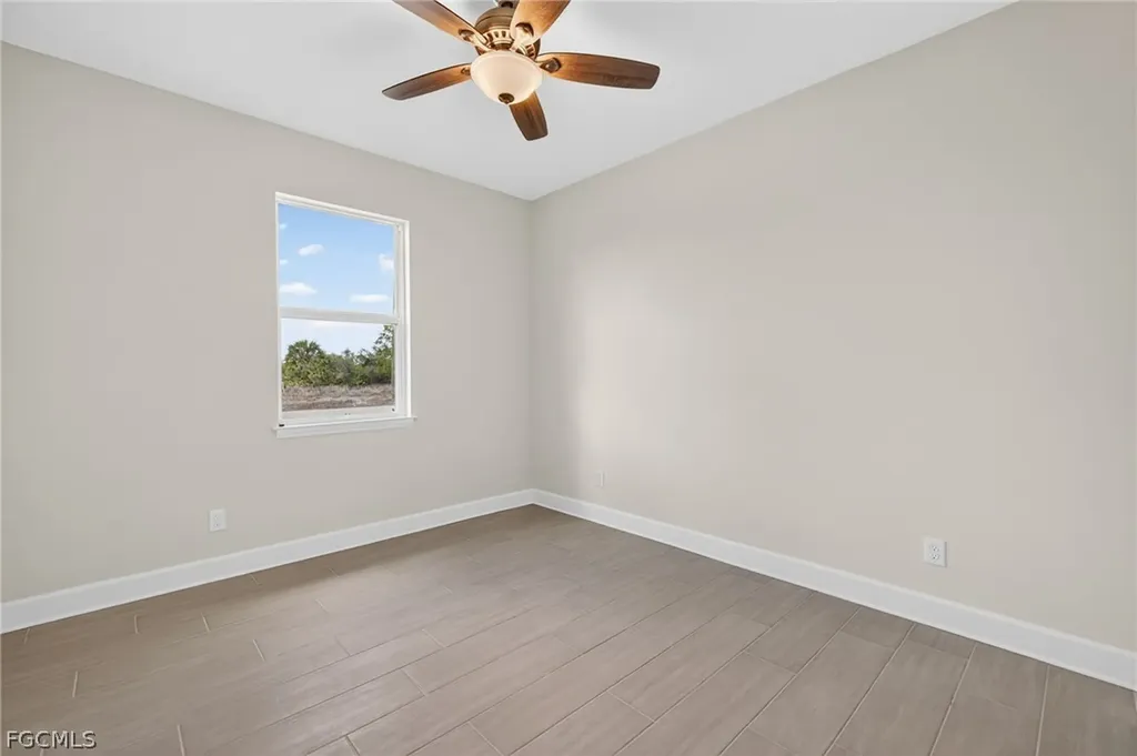 133 SW 9th Place Cape Coral FL 33991