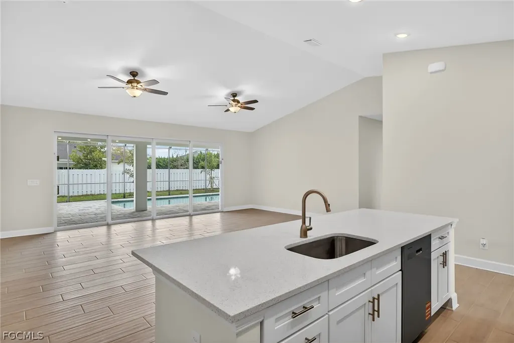 133 SW 9th Place Cape Coral FL 33991