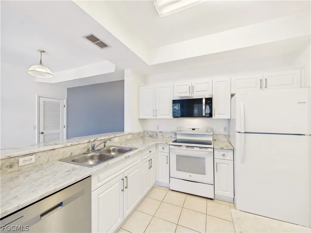 9015 Colby Drive Fort Myers FL 33919