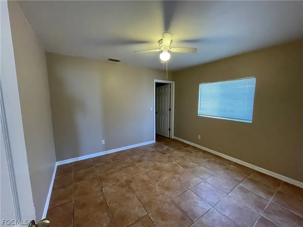 621 SE 46th Terrace Cape Coral FL 33904