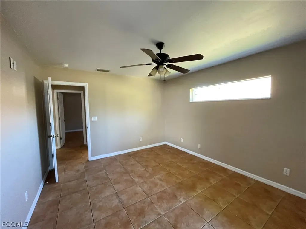621 SE 46th Terrace Cape Coral FL 33904