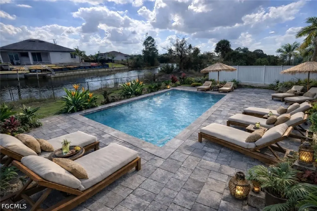 1316 NE 33rd Street Cape Coral FL 33909