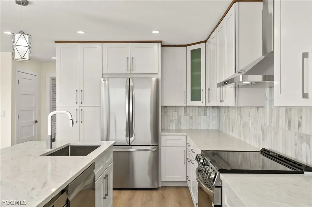 3702 Coquina Drive Sanibel FL 33957