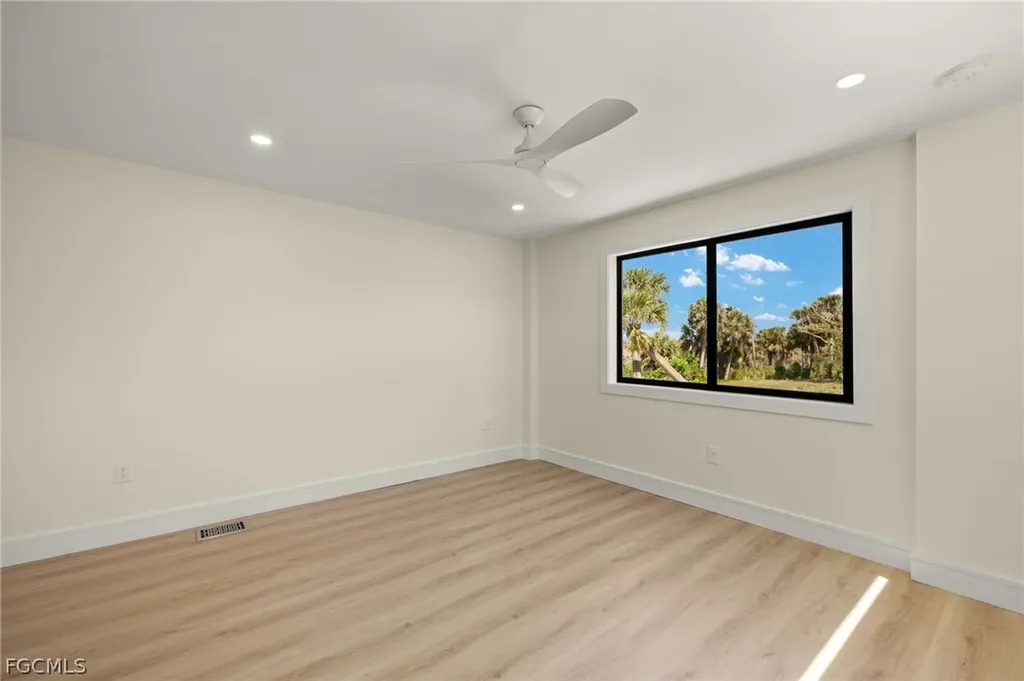 3702 Coquina Drive Sanibel FL 33957