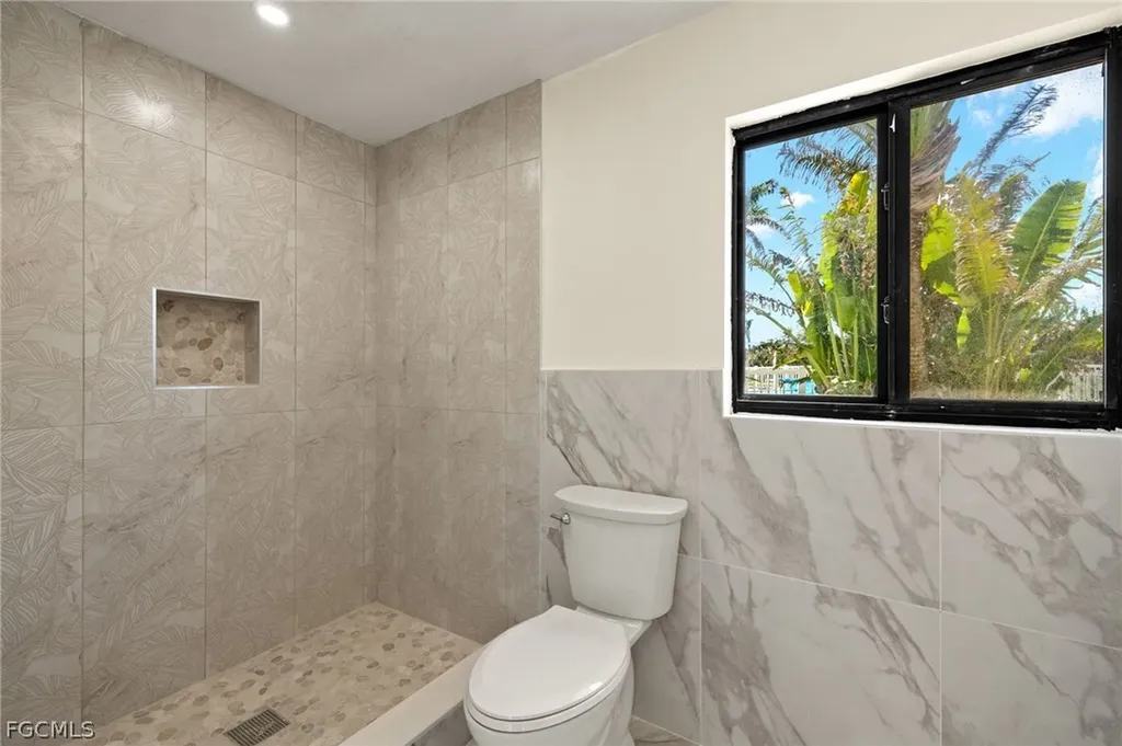 3702 Coquina Drive Sanibel FL 33957