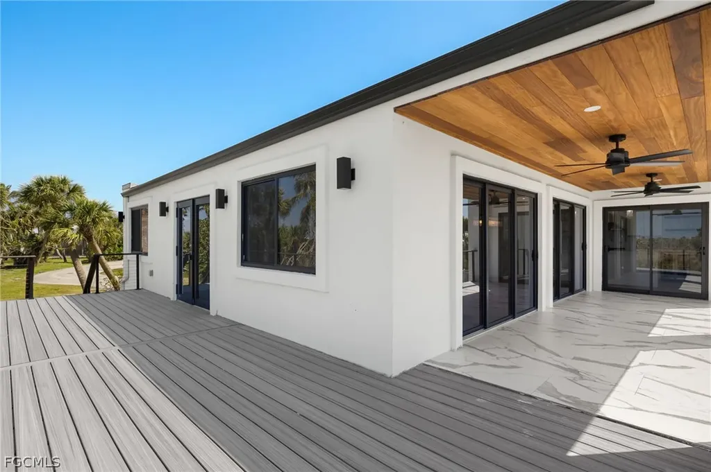 3702 Coquina Drive Sanibel FL 33957