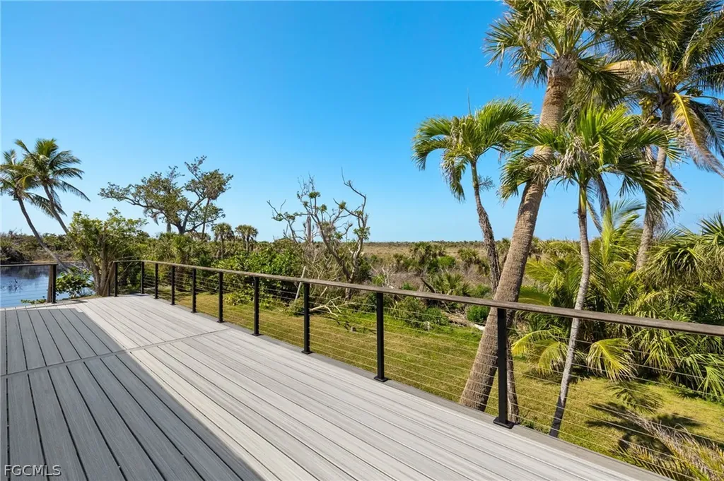 3702 Coquina Drive Sanibel FL 33957