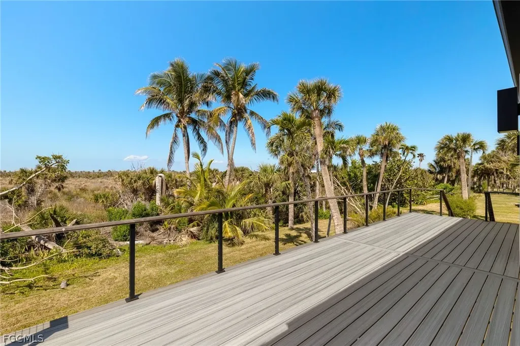 3702 Coquina Drive Sanibel FL 33957