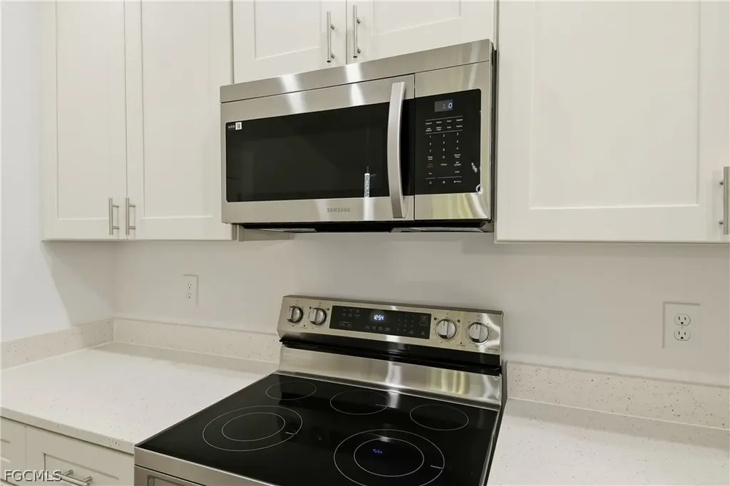 354 Hermosa Avenue Lehigh Acres FL 33974