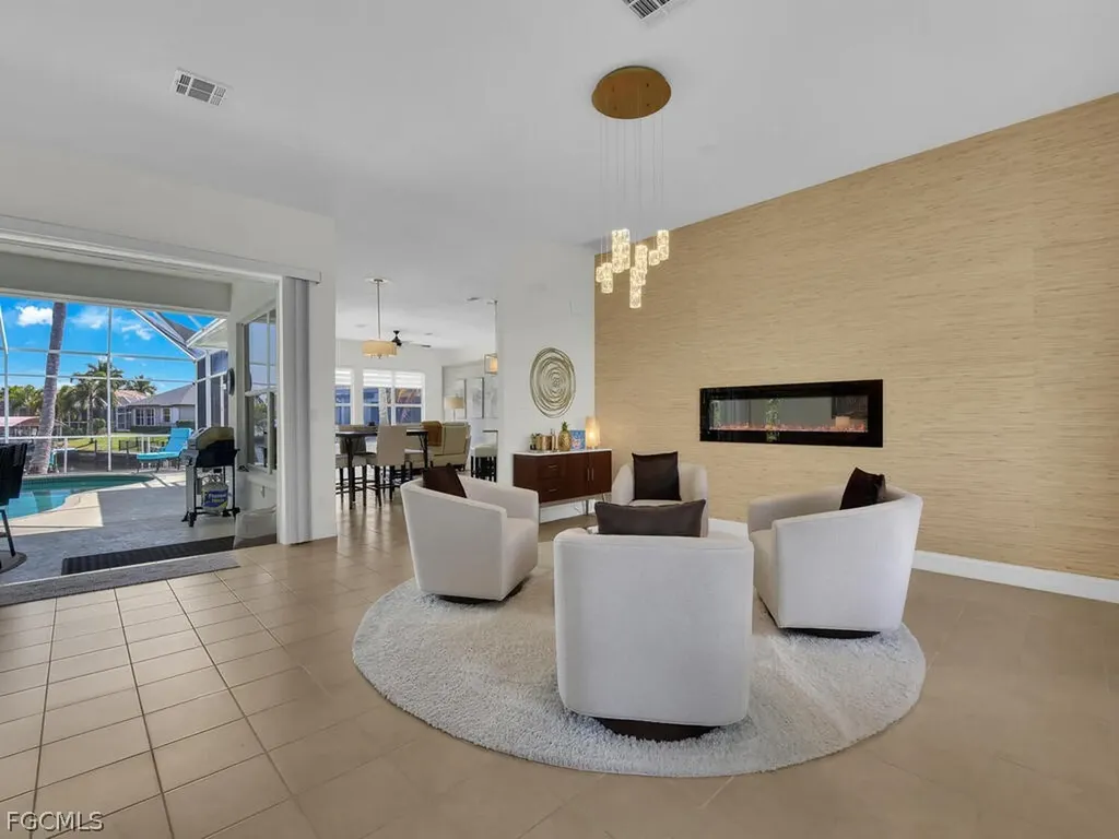 3721 Surfside Boulevard Cape Coral FL 33914