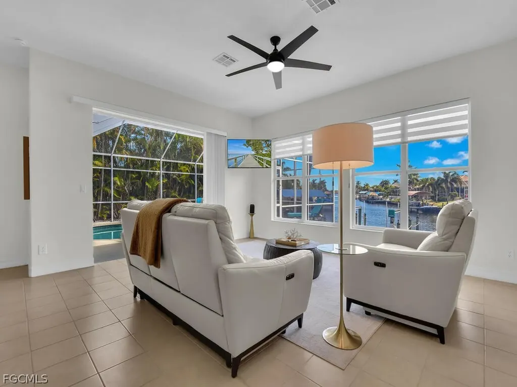 3721 Surfside Boulevard Cape Coral FL 33914