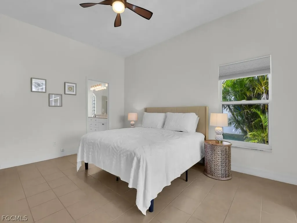 3721 Surfside Boulevard Cape Coral FL 33914