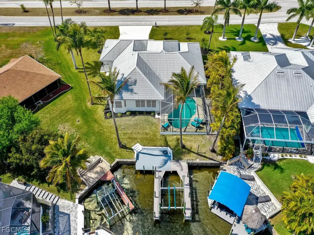 3721 Surfside Boulevard Cape Coral FL 33914