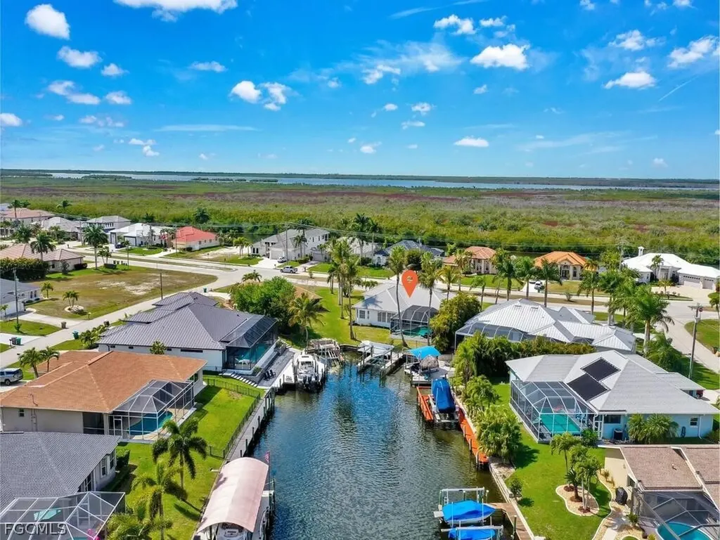 3721 Surfside Boulevard Cape Coral FL 33914