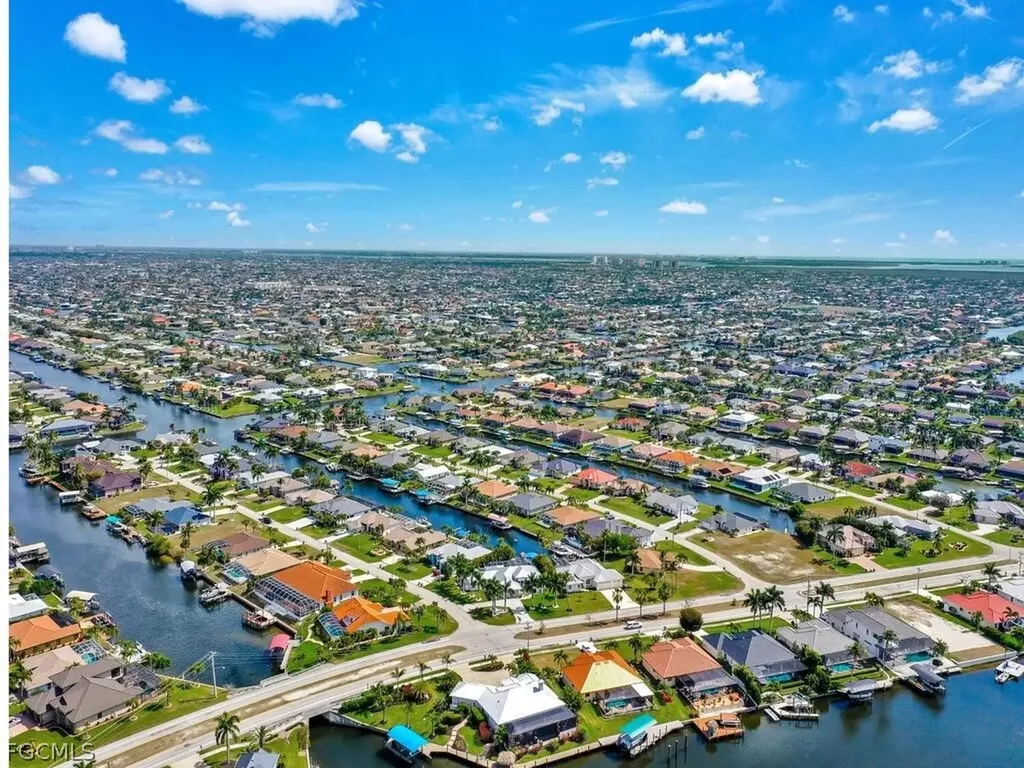 3721 Surfside Boulevard Cape Coral FL 33914