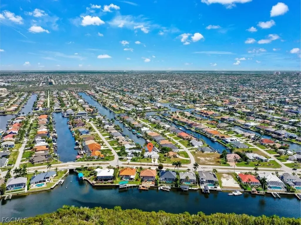 3721 Surfside Boulevard Cape Coral FL 33914