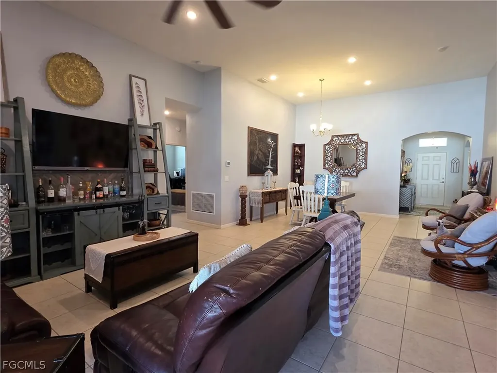 4102 SW 14th Place Cape Coral FL 33914