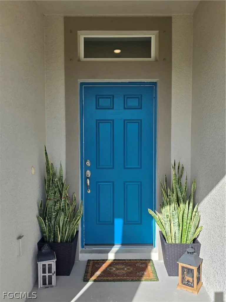 4102 SW 14th Place Cape Coral FL 33914