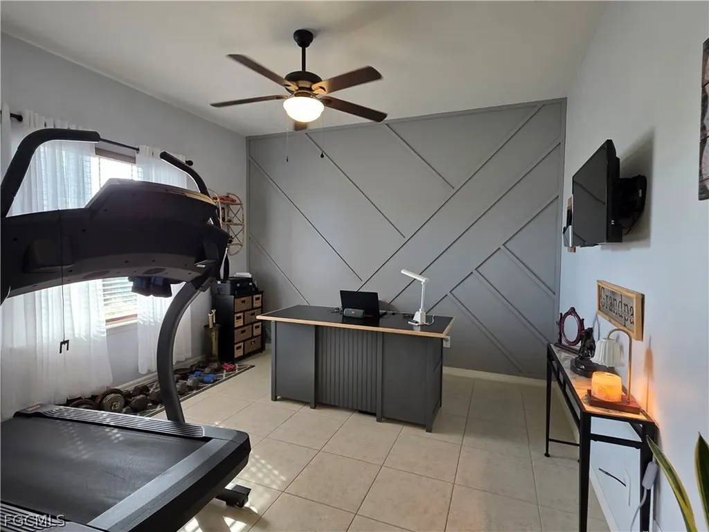 4102 SW 14th Place Cape Coral FL 33914