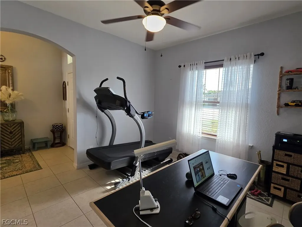 4102 SW 14th Place Cape Coral FL 33914