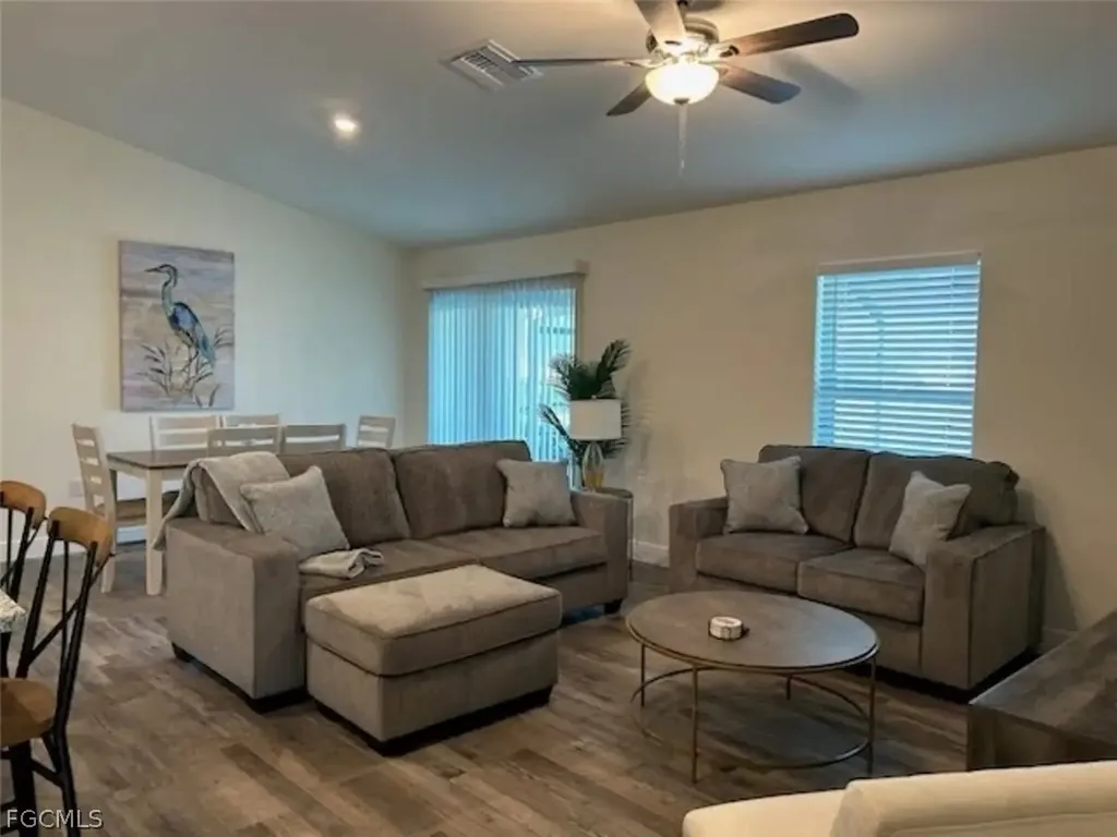 3462 NE 10th Place Cape Coral FL 33909