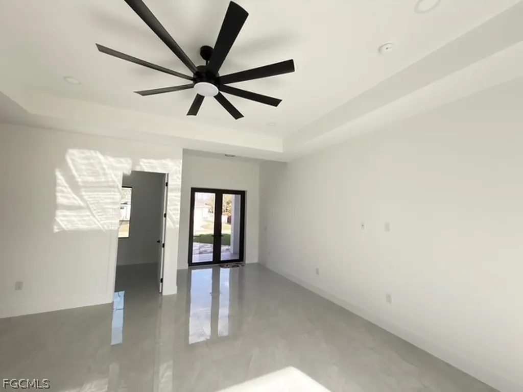 913 Glenn Avenue Lehigh Acres FL 33972