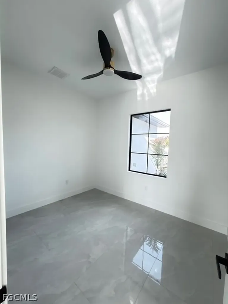 913 Glenn Avenue Lehigh Acres FL 33972