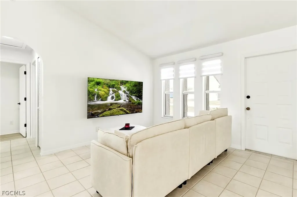 3019 SW 14th Court Cape Coral FL 33914