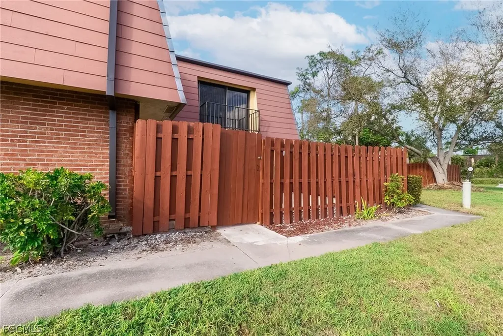 1570 Park Meadows Drive Fort Myers FL 33907