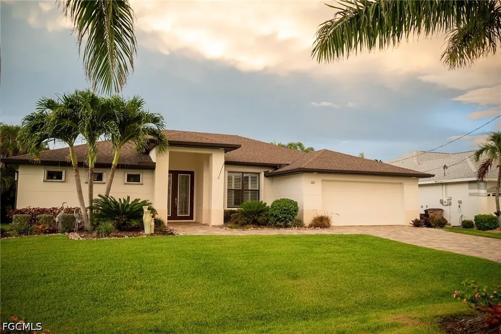 2533 SW 38th Terrace Cape Coral FL 33914