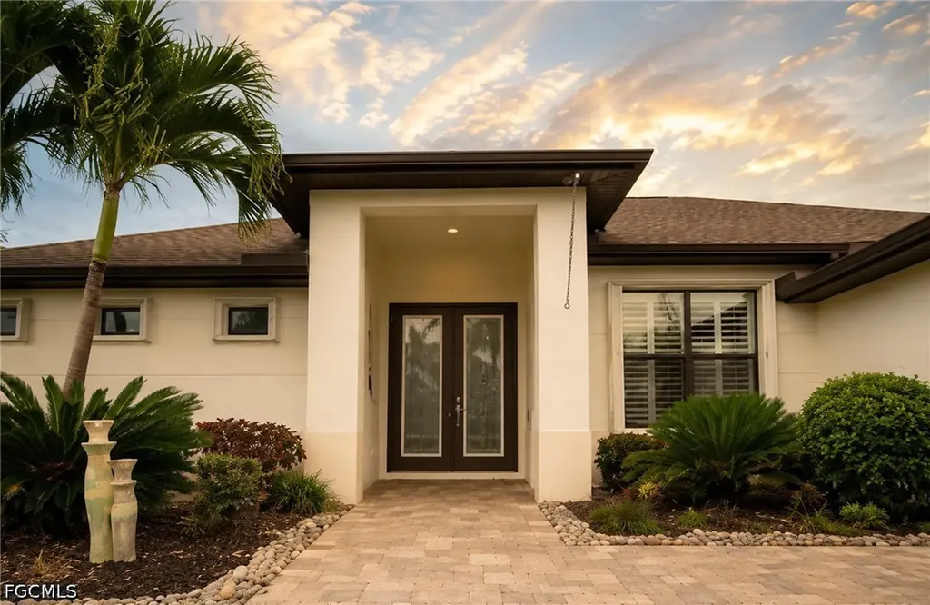 2533 SW 38th Terrace Cape Coral FL 33914