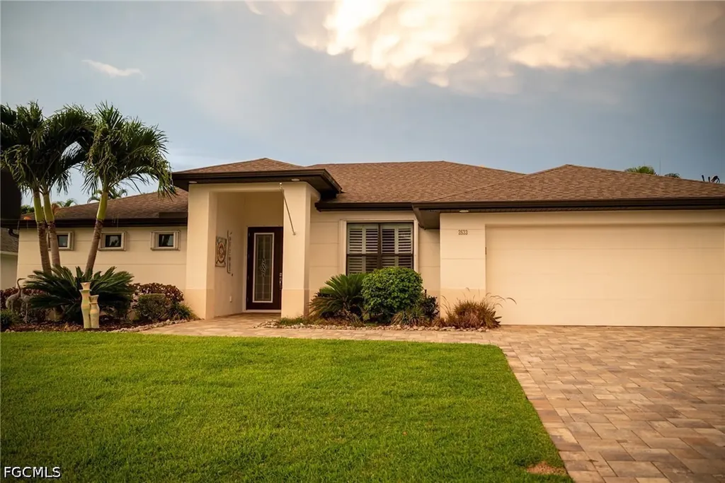 2533 SW 38th Terrace Cape Coral FL 33914